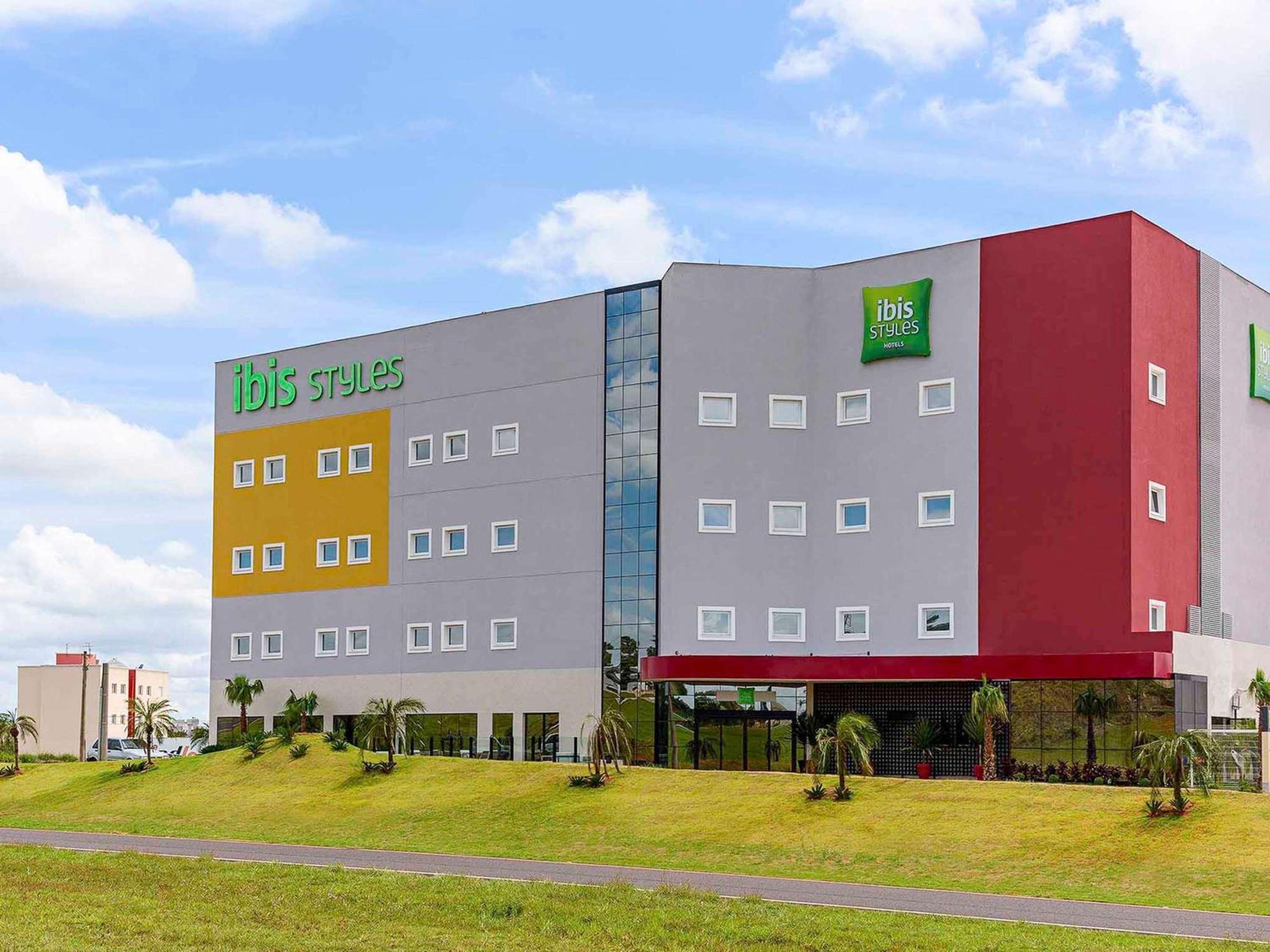 Ibis Styles Birigui Hotel Bagian luar foto