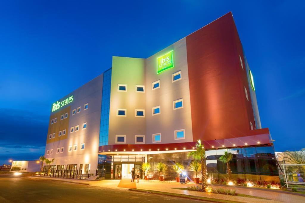 Ibis Styles Birigui Hotel Bagian luar foto