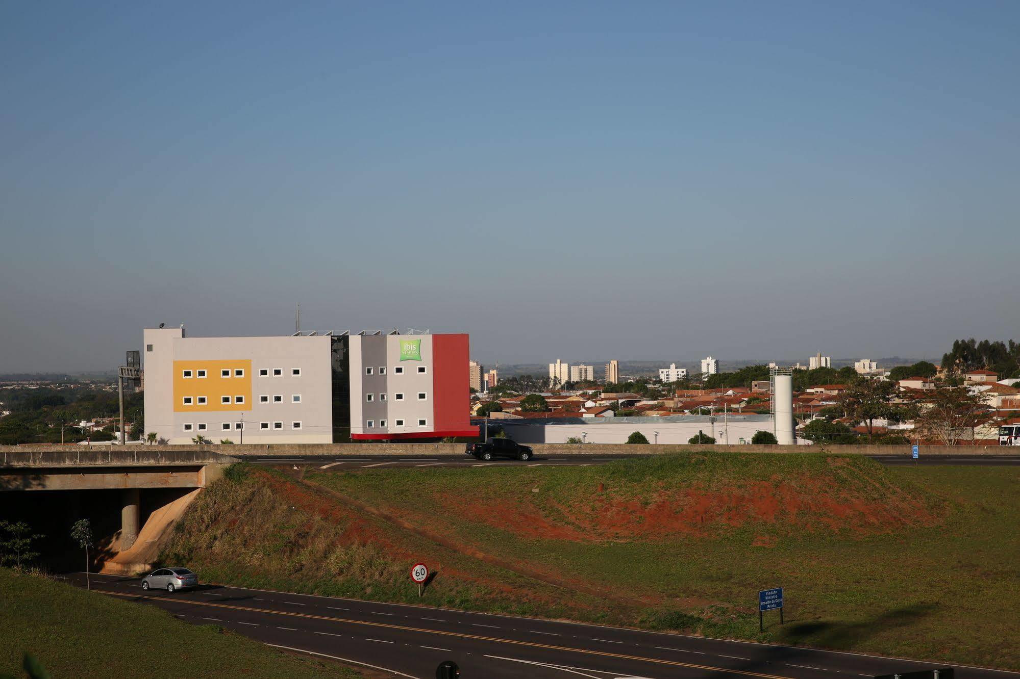 Ibis Styles Birigui Hotel Bagian luar foto